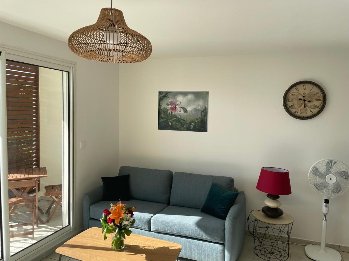 Appartement Lumineux Renove A Neuf Saint Pierre Extérieur photo