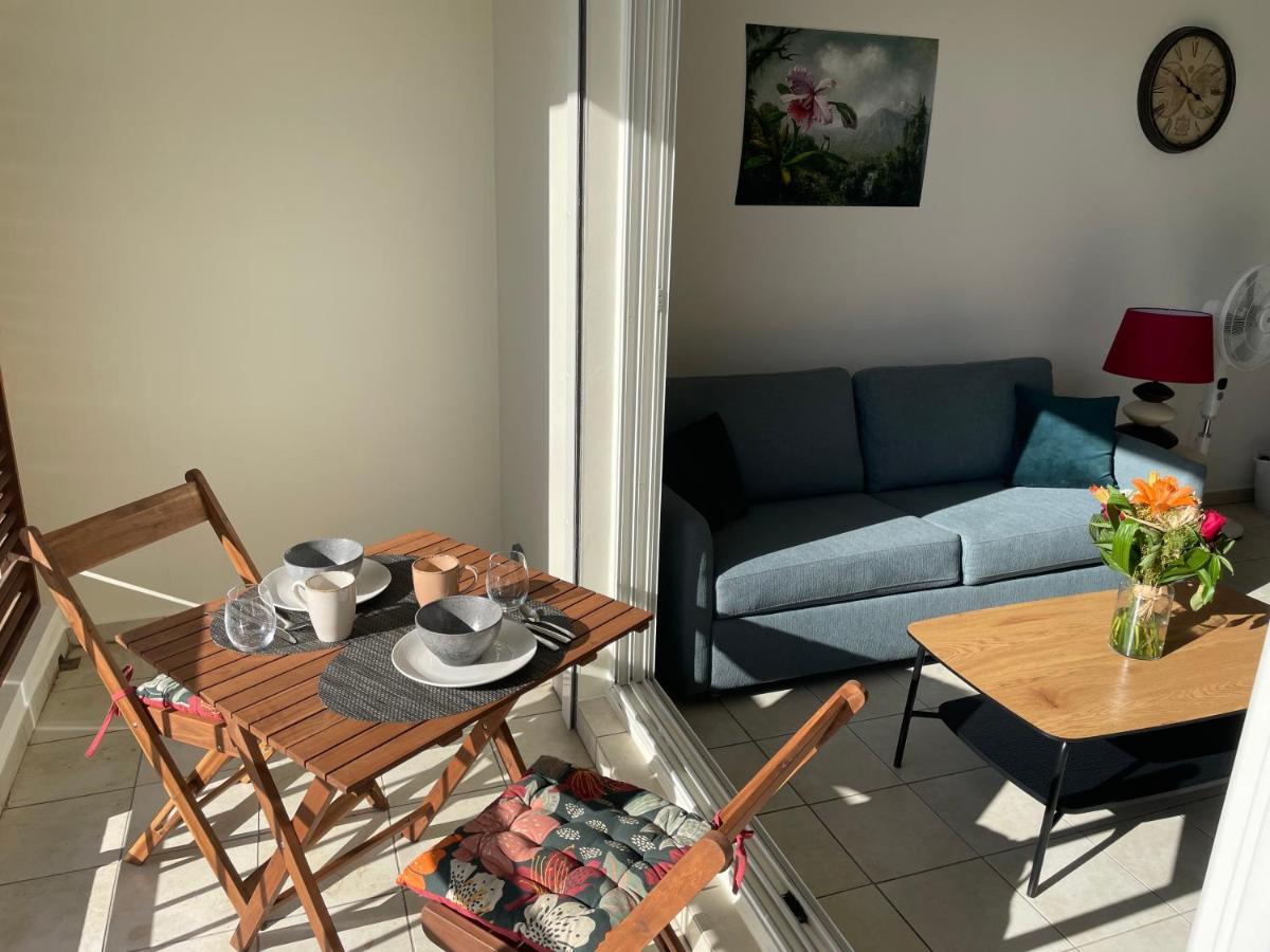 Appartement Lumineux Renove A Neuf Saint Pierre Extérieur photo